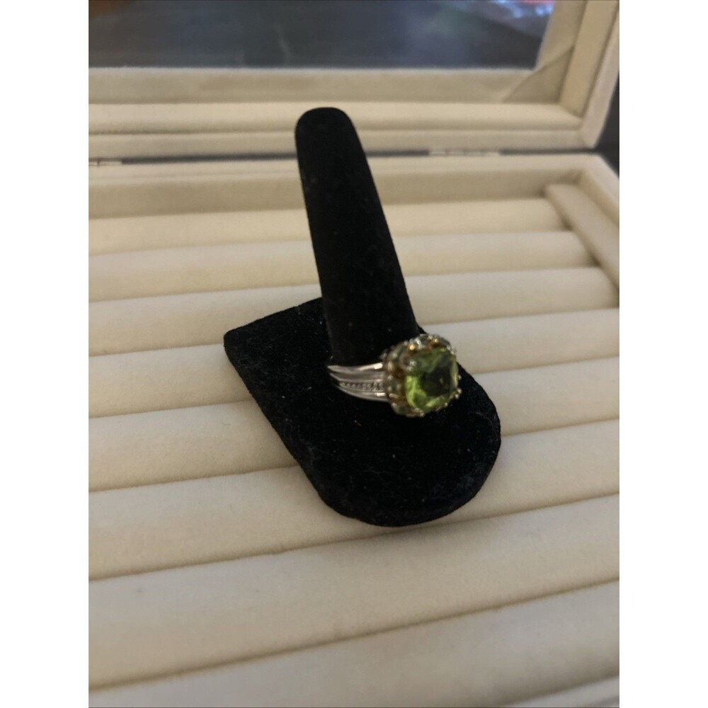 UTC Green Center Stone In Sterling Silver Size 7.75, 6.1g